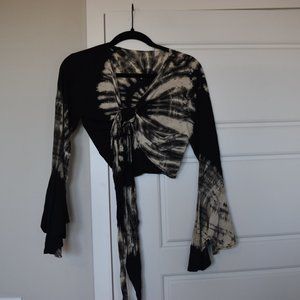 tie dye flutter sleeve tie crop top